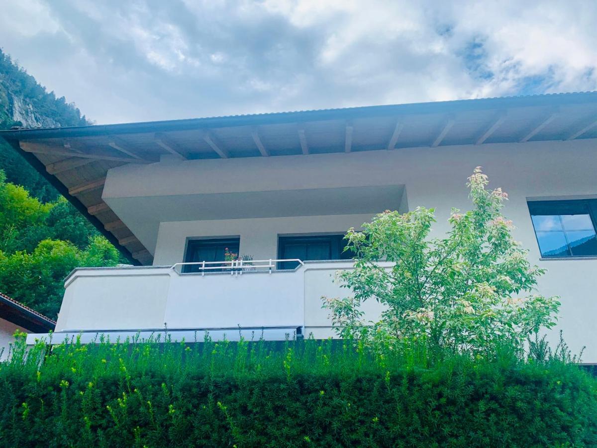 Apart Haus Bella Mayrhofen Esterno foto